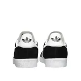 gazelle-marka-adidas