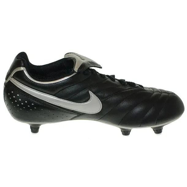 vitoria-sg-marka-nike
