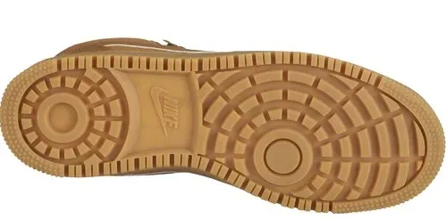 court-borough-mid-winter-marka-nike