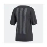 three-stripe-marka-adidas