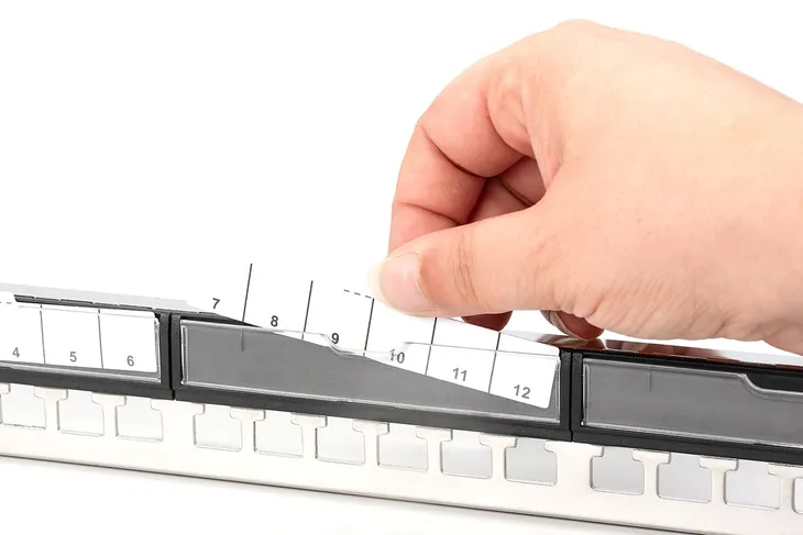 digitus-modulowy-panel-krosowy-24-portowy