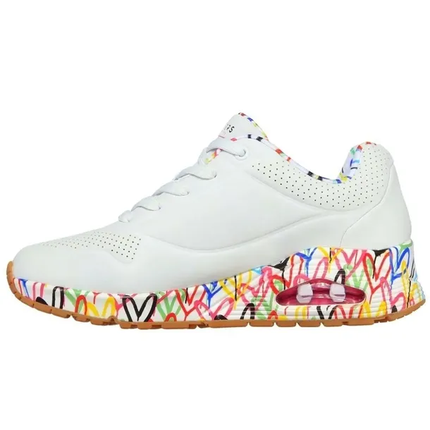 loving-love-marka-skechers