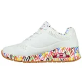 loving-love-marka-skechers