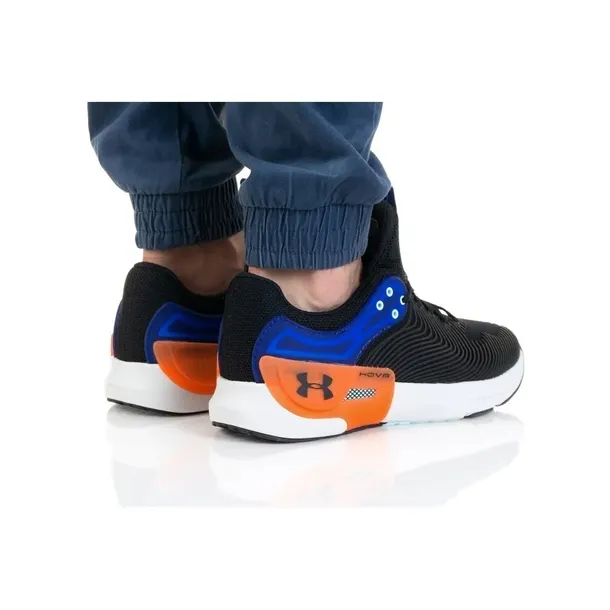 ua-hovr-apex-2-marka-under-armour-kod-producenta-3023007003
