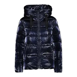 woman-jacket-fix-hood