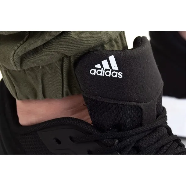 duramo-10-kod-producenta-gw8336-marka-adidas