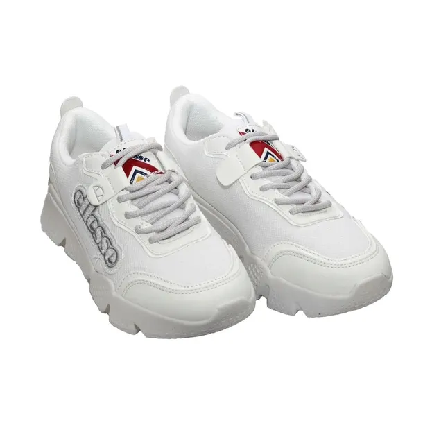 cher-marka-ellesse