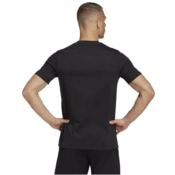 ent22-marka-adidas