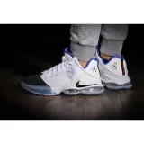 lebron-xix-19-low-rozmiar-44-marka-nike