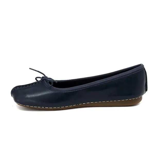 clarks-freckle-navy-marka-clarks