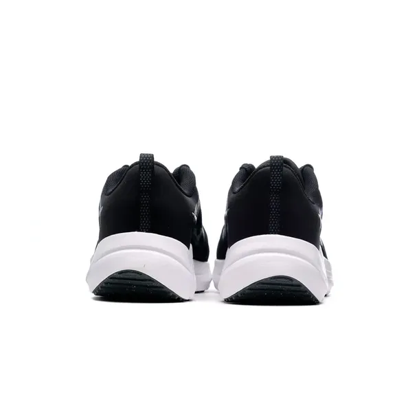 downshifter-12-marka-nike-rozmiar-425