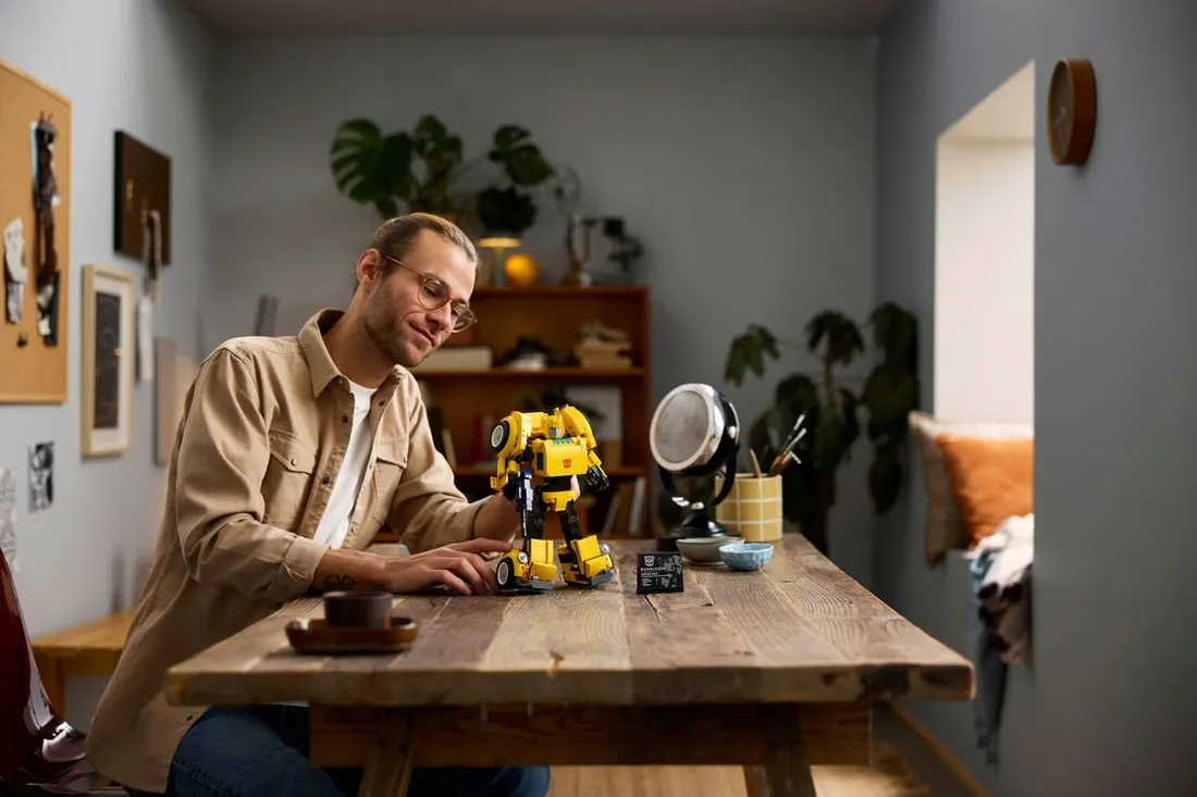 lego-icons-bumblebee