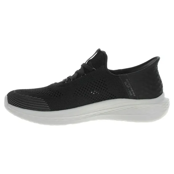 210810blk-marka-skechers