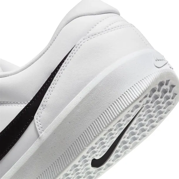 force-58-premium-marka-nike