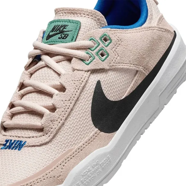 burnside-marka-nike