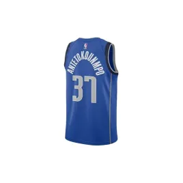 nba-dallas-mavericks-kostas-antetokounmpo