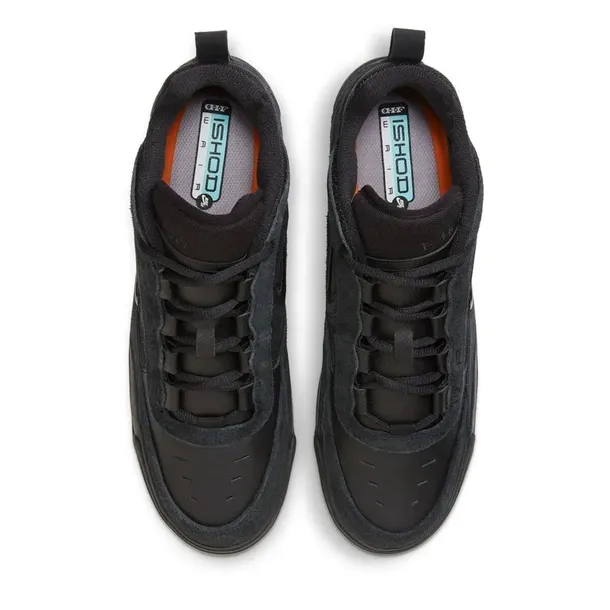 fb2393001-marka-nike