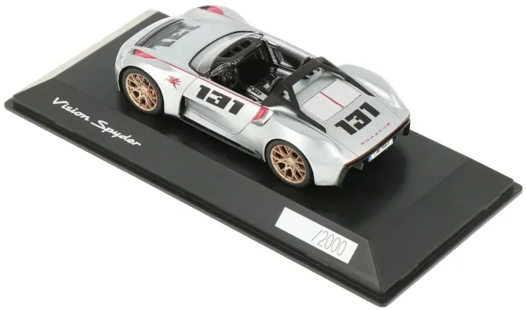 modelik-1-43-samochodu-porsche-vision-spyder