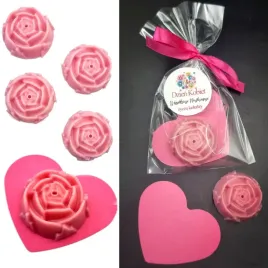 sliczny-upominek-roza-na-dzien-kobiet-serce-bs003508