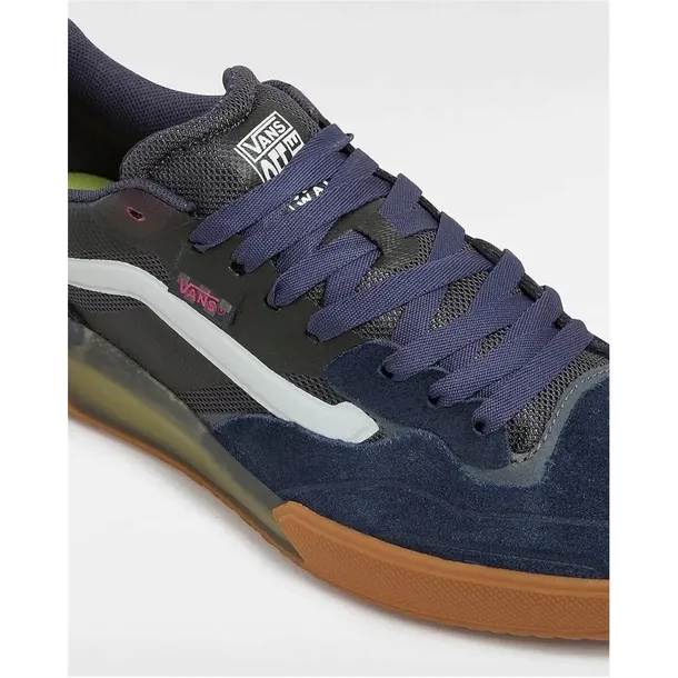 ave-2-0-marka-vans