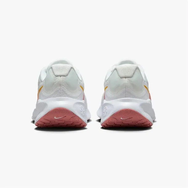 revolution-7-marka-nike-kod-producenta-fb2208106