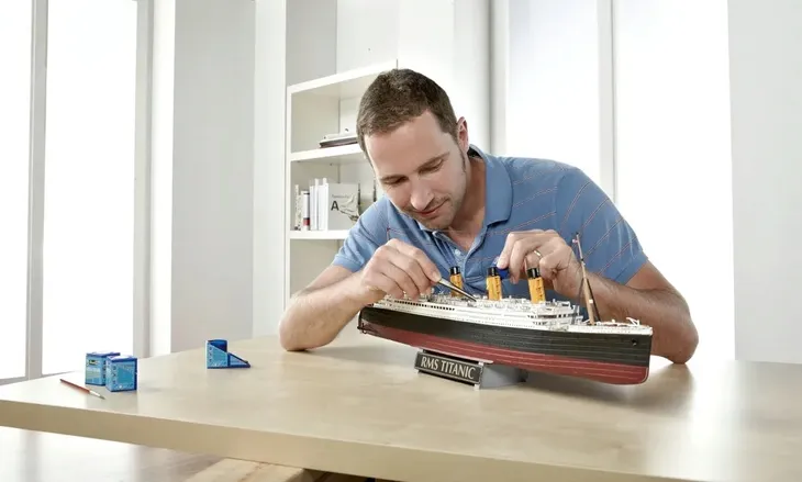 r-m-s-titanic-100th-anniversary-edition-marka-revell