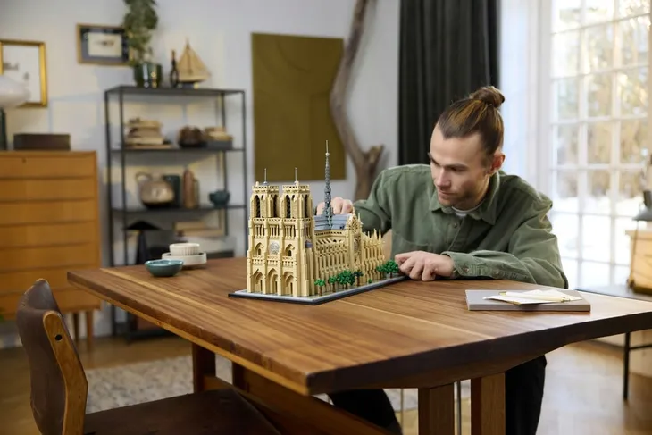 lego-architecture-notre-dame-w-paryzu