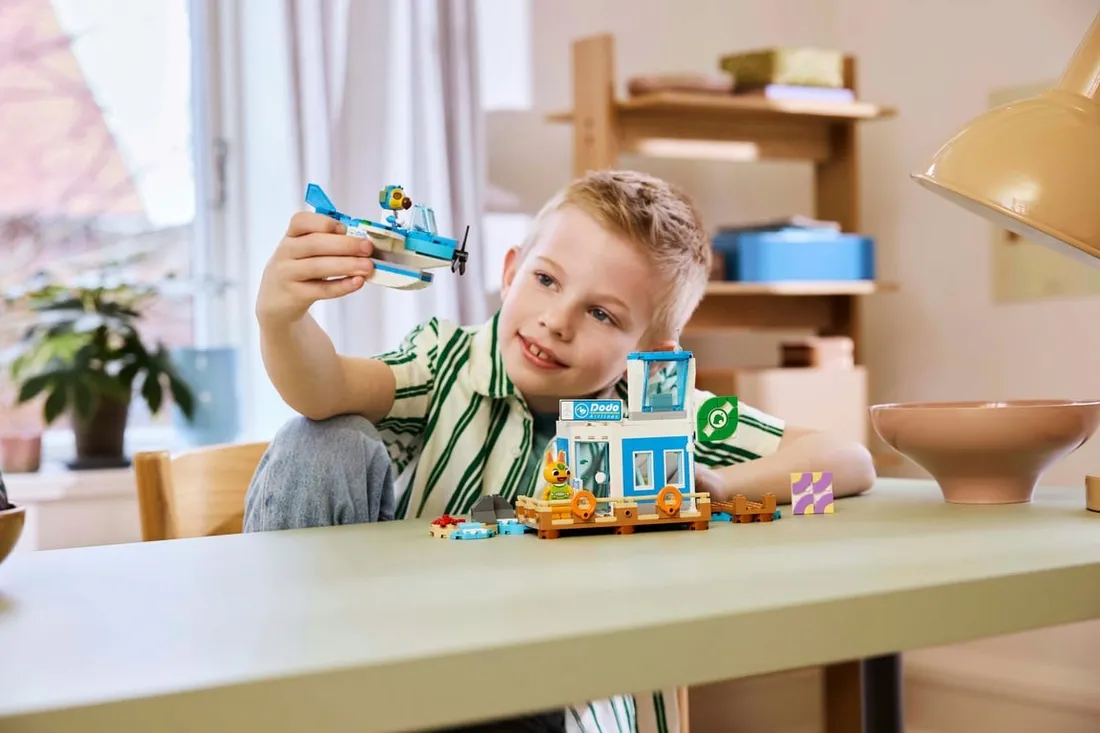 lego-lot-z-dodo-airlines