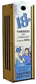 skrzynka-na-wino-prezent-na-18-urodziny-dla-chlopaka-zawieszka-gratis
