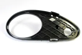 atrapa-zderzaka-przod-l-do-mercedes-c-klasa-w203-05-00-04-04