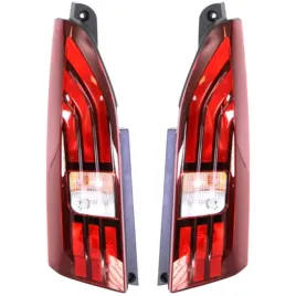 peugeot-partner-rifter-2018-lampy-tylne-lewa-prawa-klapa-listwa-zarowkowa