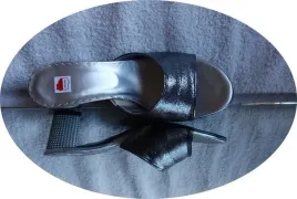 klapki-na-szeroka-stope-podbicie-tegosc-h-nr-38