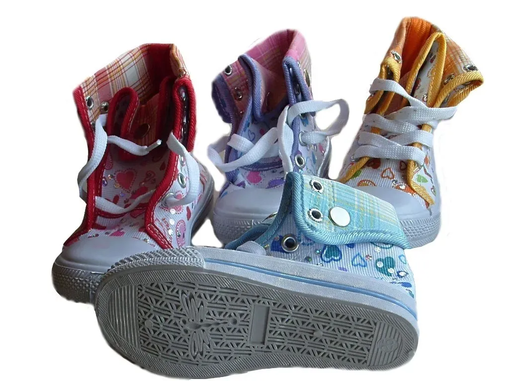dziewczece-trampki-kolory-plotno-w-serca-24-34