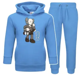 dres-dzieciecy-kaws-producent