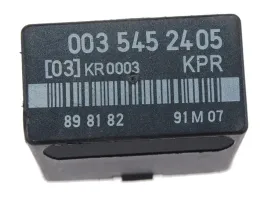 przekaznik-pompy-paliwa-mercedes-0035451705-w124-w126-w201