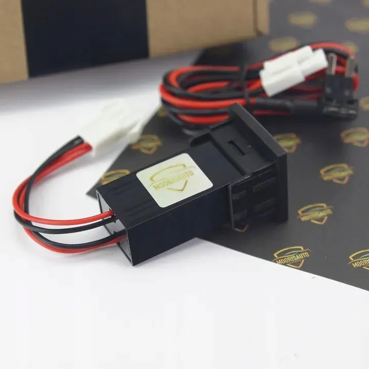 ladowarka-2x-usb-vw-t5-2003-2009-red-light
