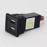 ladowarka-2x-usb-vw-t5-2003-2009-red-light-stan-opakowania-oryginalne