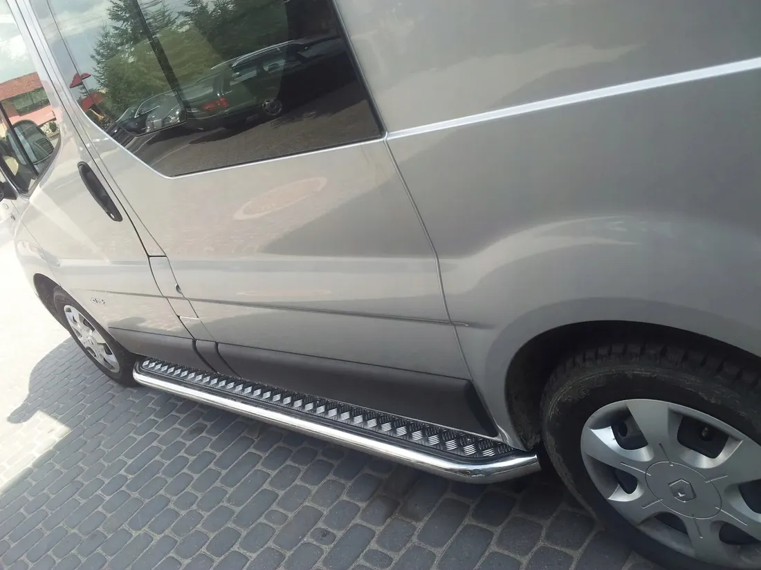 renault-trafic-2001-2014-l2-orurowanie-stopnie-stan-nowy