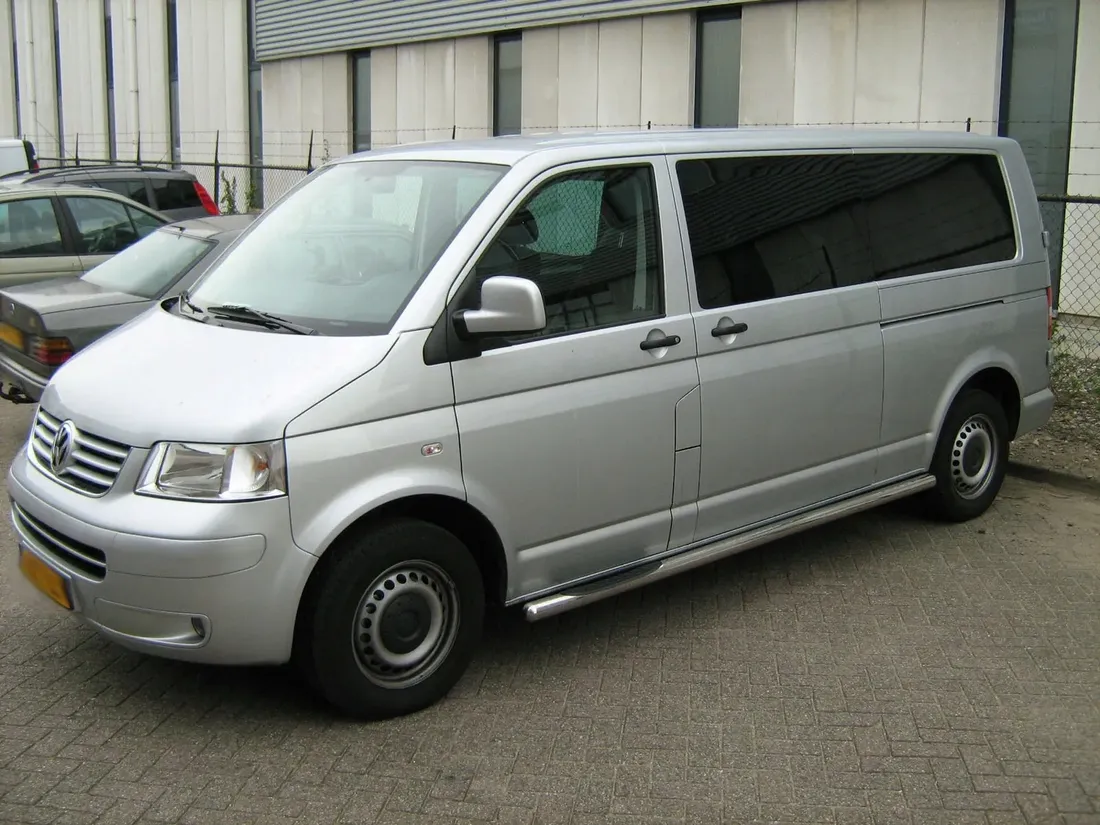 vw-volkswagen-t5-multivan-l2-orurowanie-stopnie-stan-nowy