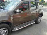 dacia-duster-2017-orurowanie-stopnie-boczne-stan-nowy-numer-katalogowy-producenta-dcdu-44-0001