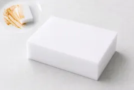 magiczna-gabka-do-czyszczenia-scianplam-usuwa-brud-zabrudzenia-bez-chemii