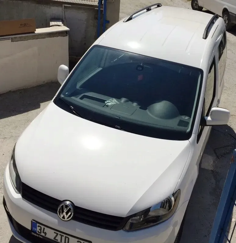vw-caddy-maxi-2021-relingi-dachowe-bagaznik
