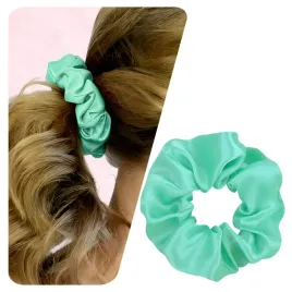 gumka-do-wlosow-satynowa-scrunchie-turkusowa-bezpieczna-z-polyskiem-wygodna