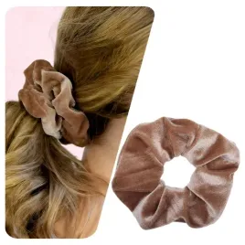 gumka-do-wlosow-welurowa-scrunchies-bezowa-duza-xxl-modna-frotka-wygodna