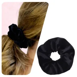 gumka-do-wlosow-welurowa-scrunchies-czarna-duza-bezpieczna-frotka-wygodna