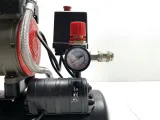 kompresor-sprezarka-einhell-te-ac-6-silent-550w-6l-waga-z-opakowaniem-14-7-kg