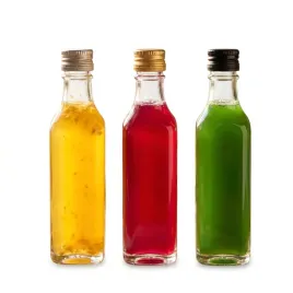 butelka-szklana-mini-kwadratowa-ladna-katowka-50-ml-zakrretka-metalowa