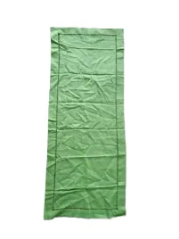 lniana-podkladka-materialowa-na-stol-zielona-39x98-cm-1-szt