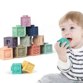 miekkie-klocki-sensoryczne-dla-dzieci-kolory-ksztalty-do-wanny-zestaw-12szt