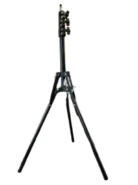 statyw-oswietleniowy-tripod-150-cm-regulowany-skladany